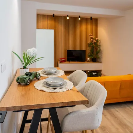 Apartmoments Juzna Trieda - 2 Bedrooms, Free Parking *